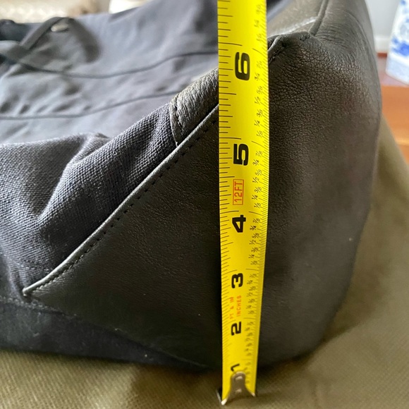 PORTER / COAL
2WAY TOTE BAG (M) - Picture 10 of 16